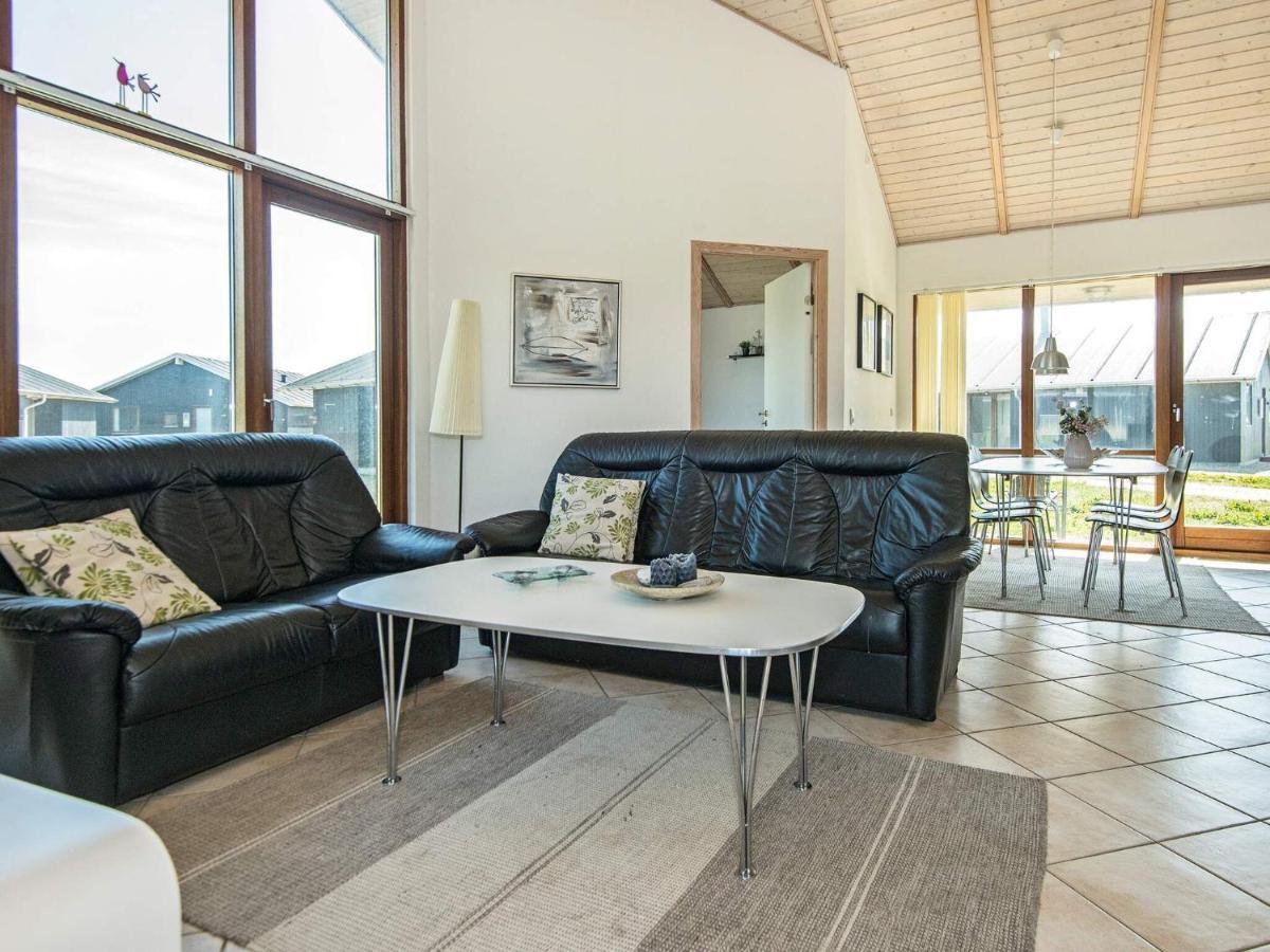 8 Person Holiday Home In Ulfborg Exteriör bild