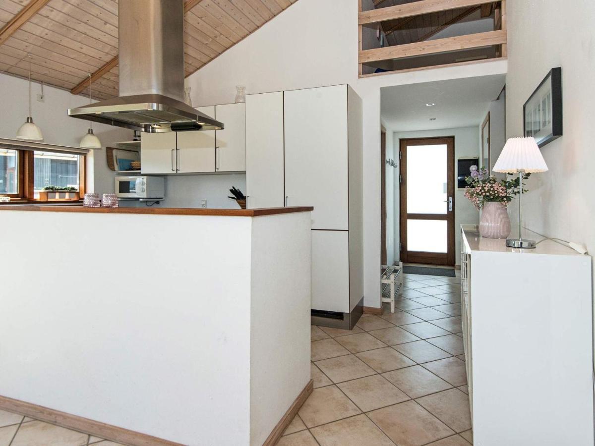 8 Person Holiday Home In Ulfborg Exteriör bild
